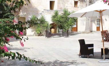 Masseria-Pagani-esterno-slider - black